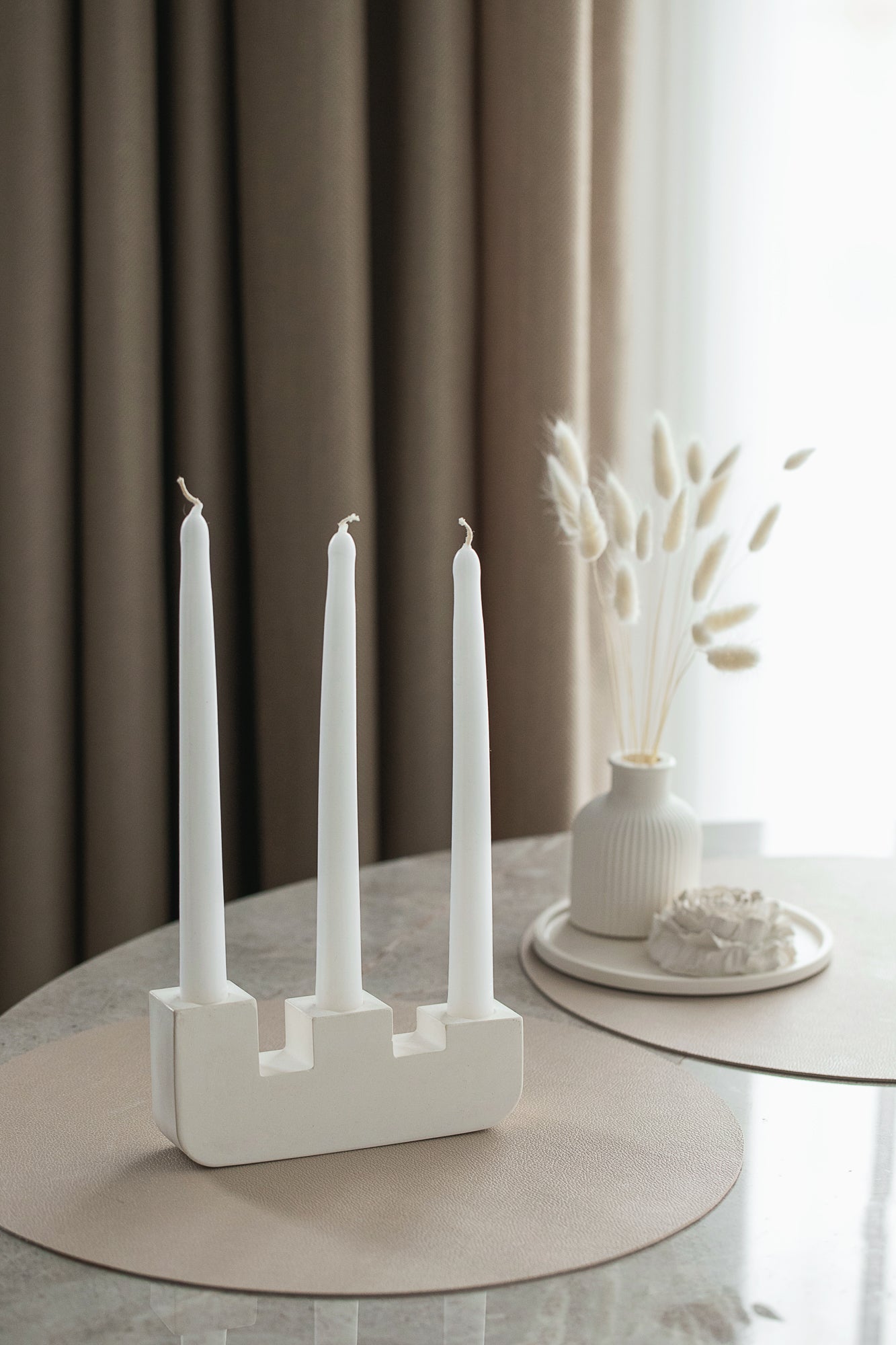 candle holder for 3 candles - gypsum white
