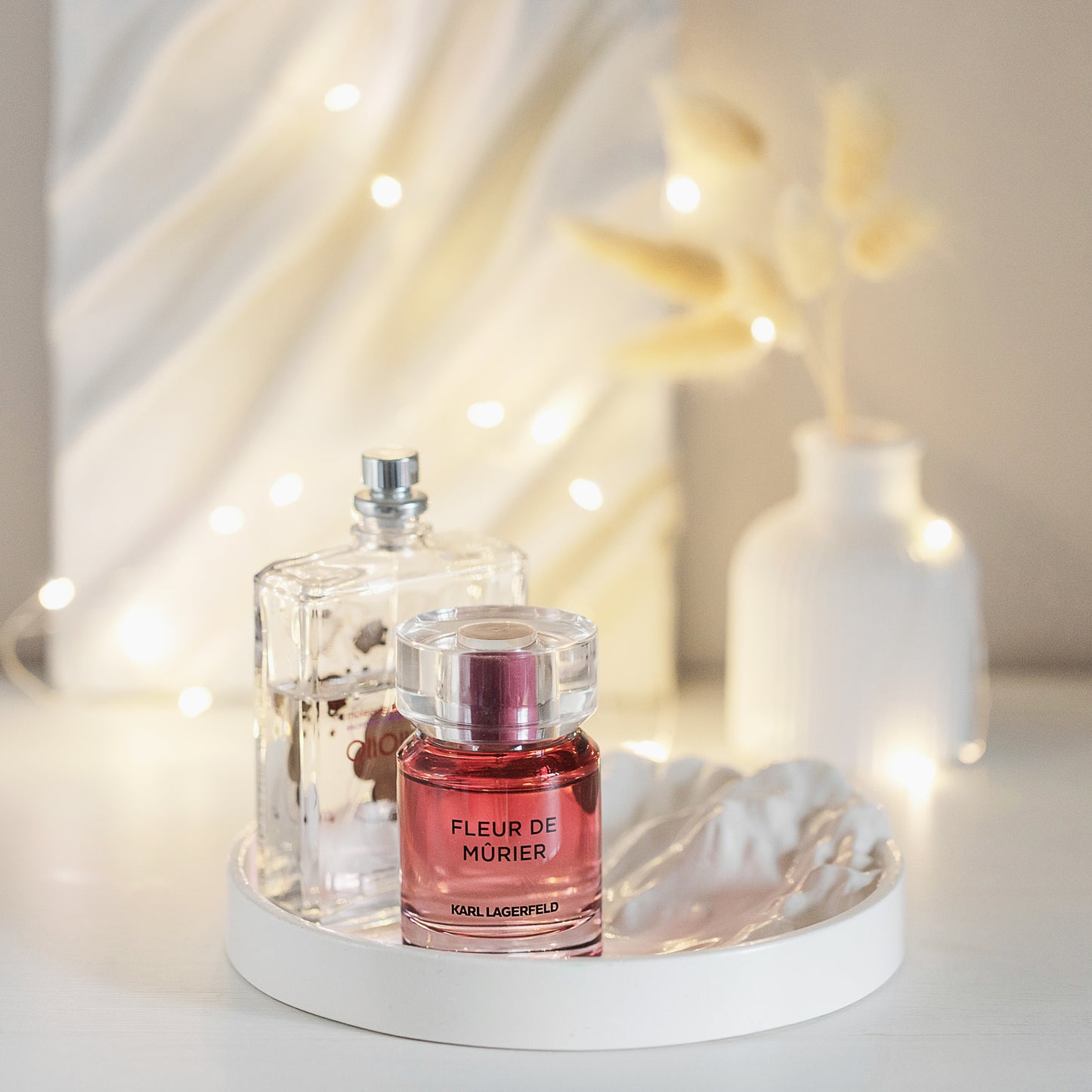 Gips-Tablett mit atemberaubendem Reliefdetail für Düfte und Schmuck