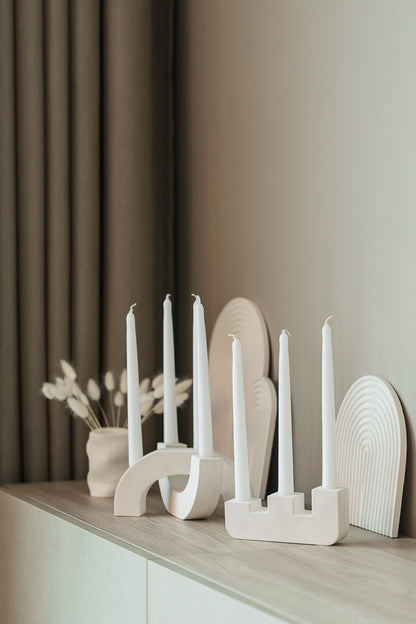 Handgefertigter Gips-Kerzenhalter für drei lange Kerzen