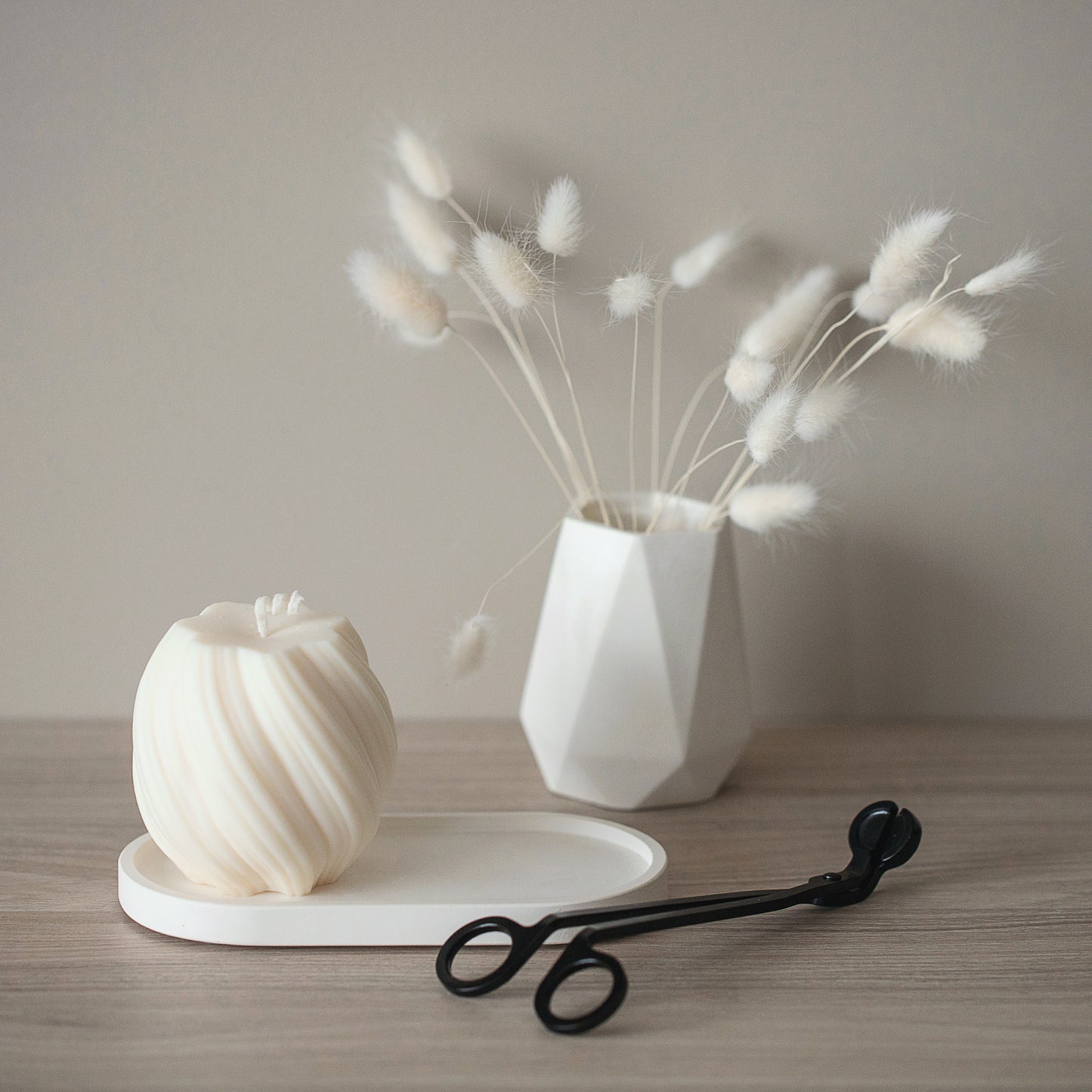 Docht-Trimmer - Schwarze Edelstahl-Schere für die Kerzenpflege