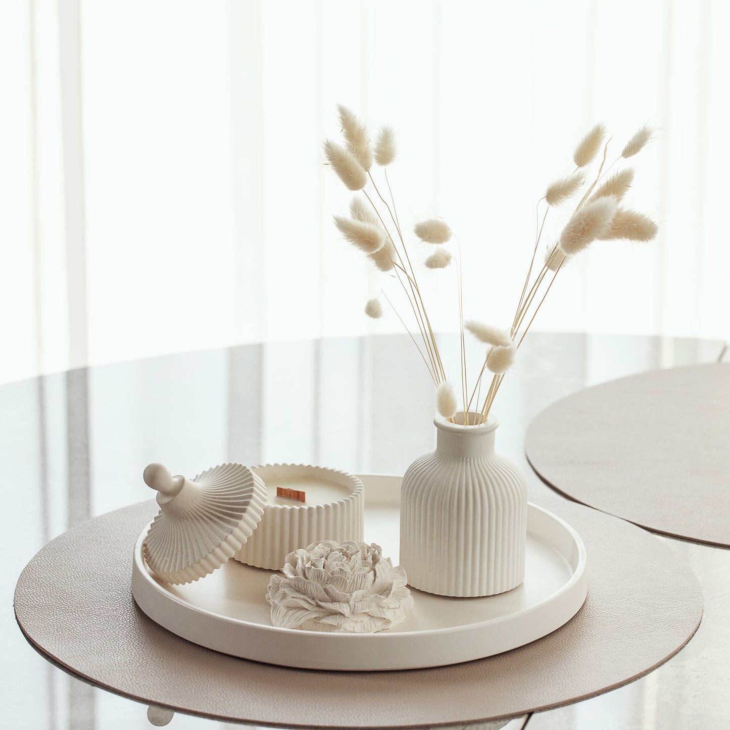 Gift Set of Scented Candle with Large Tray, Vase and Peony Flower - Elegant Gypsum Home Decor