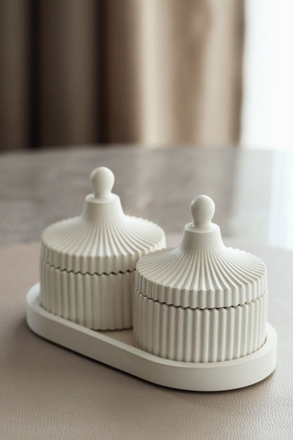 Luxus 2 Duftkerzen- und Tablett-Set in handgefertigtem Gipsbehälter, Kokoswachs