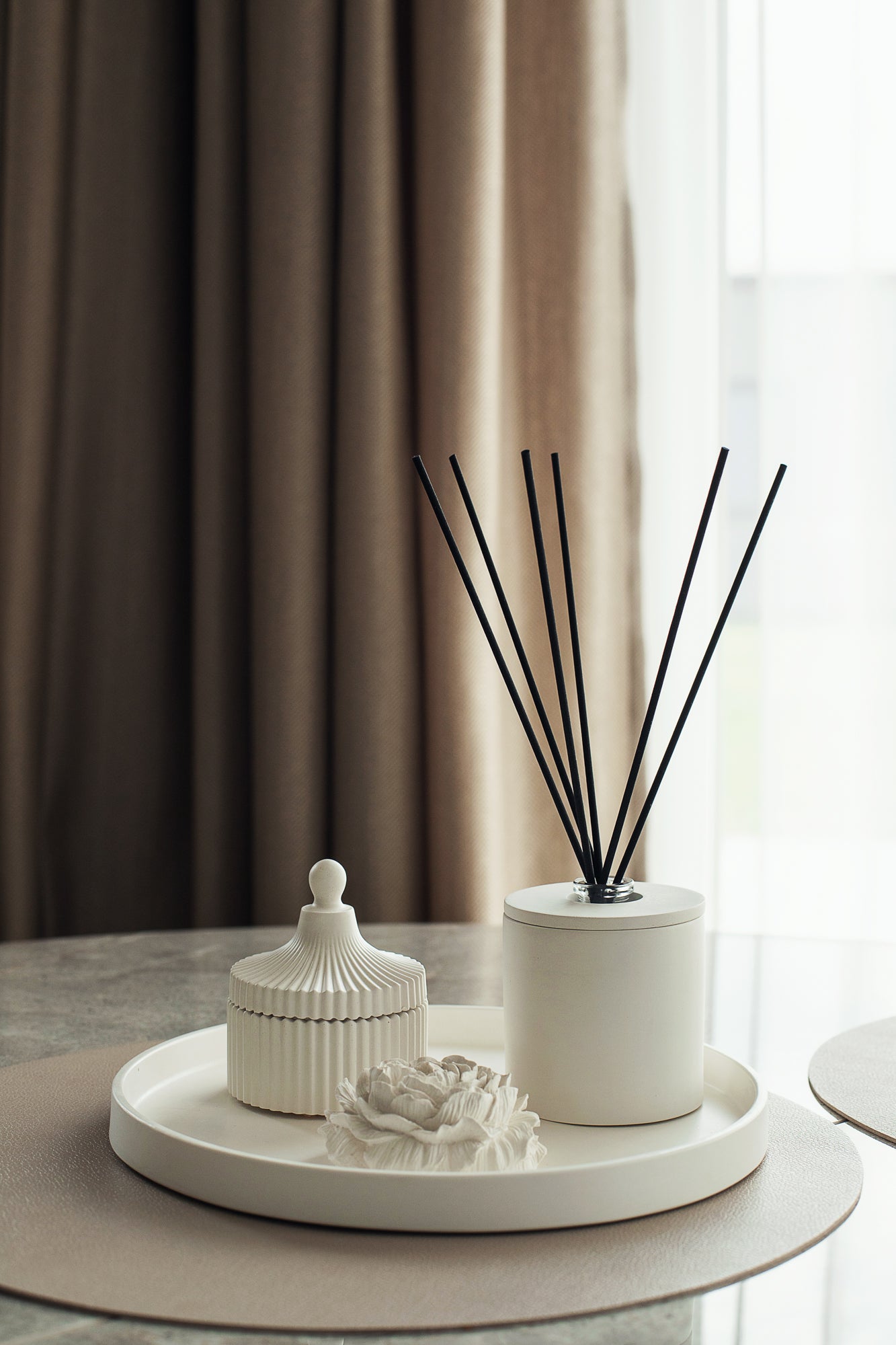 Luxury Home Fragrance Gift Set - Candle, Large Round Tray and Gypsum Peony Blossom