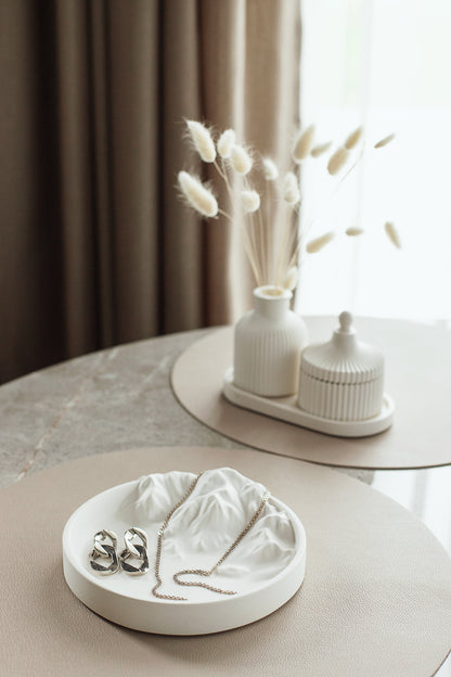 Gips-Tablett mit atemberaubendem Reliefdetail für Düfte und Schmuck