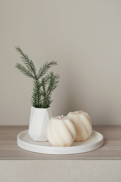 Großes Geschenkset – Zwei duftende Wirbelkerzen mit Tablett & diamantförmiger Vase, elegante Gips-Wohnkultur