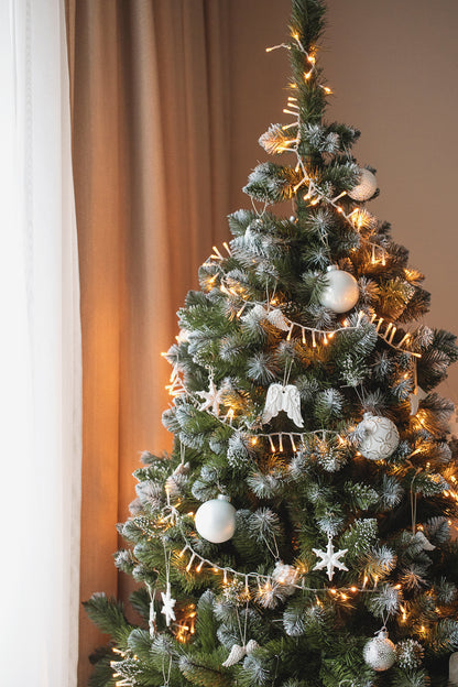 Schneeflockenornament elegante Weihnachtsbaumdekoration & durchdachte Geschenkidee (Set mit 8 Stück)