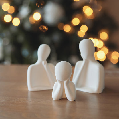 Weiße Gips-Familientrio-Figuren, elegante Regal-Dekorstatue, Skulpturenornament, durchdachtes Geschenk für die Familie