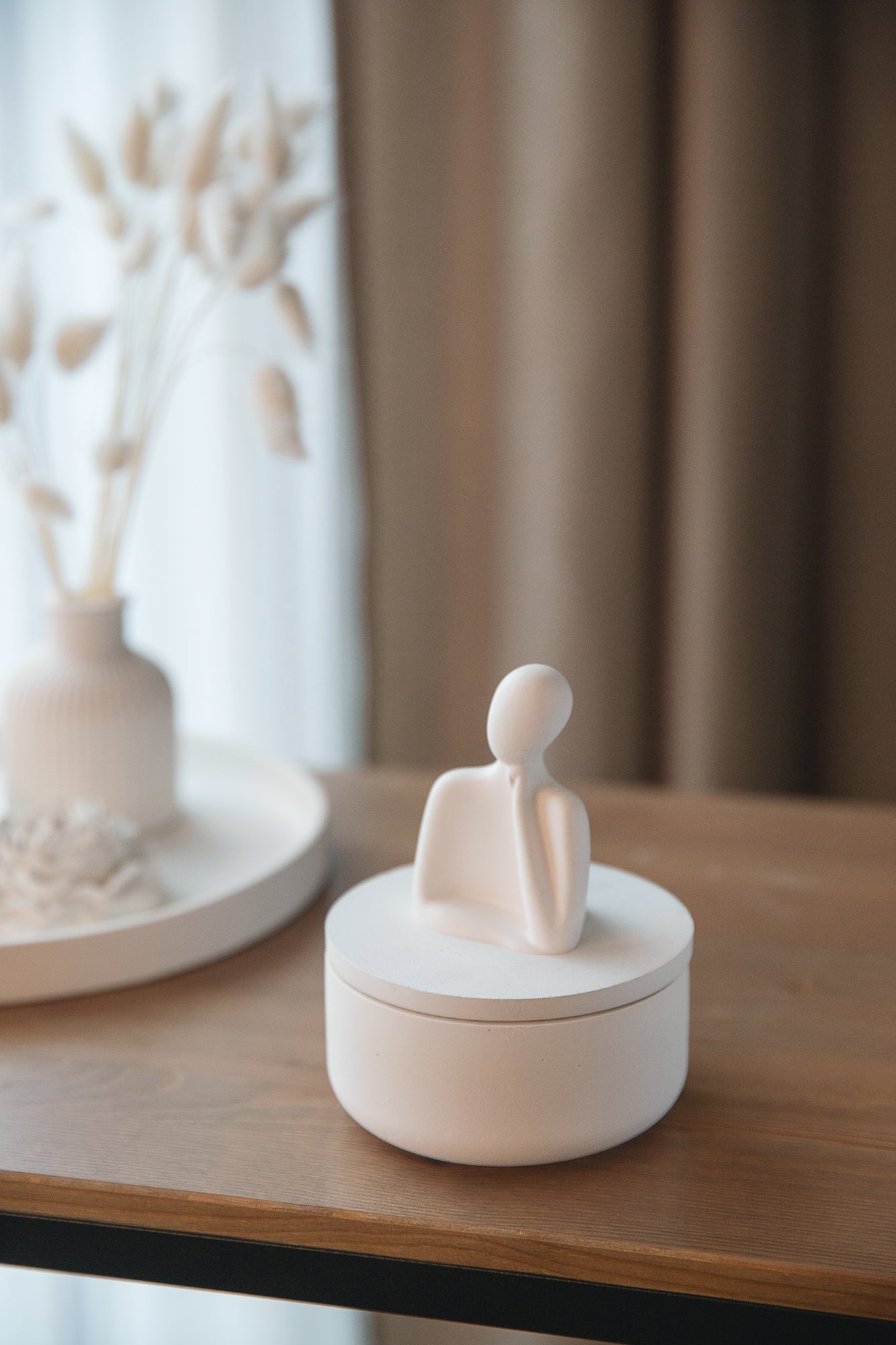 Elegantes weißes Gipsglas – Handgefertigter Badezimmerhalter für Wattestäbchen & stilvolle Aufbewahrung