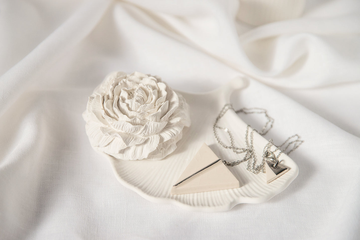 Handmade Gypsum Leaf Shape Tray  - Ideal Jewelry Tray, and Eco-Friendly Home Decor Gift